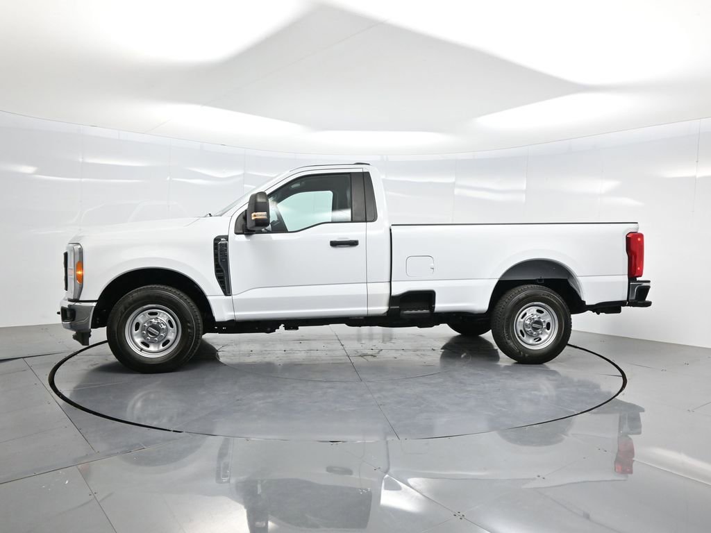 Used 2023 Ford F250 XL w/ XL Chrome Package image 31