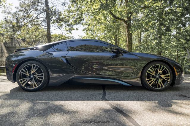 Used 2015 BMW i8 AWD/4WD image 9