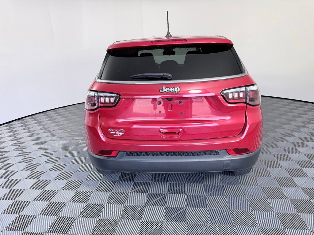 Used 2023 Jeep Compass Sport image 4