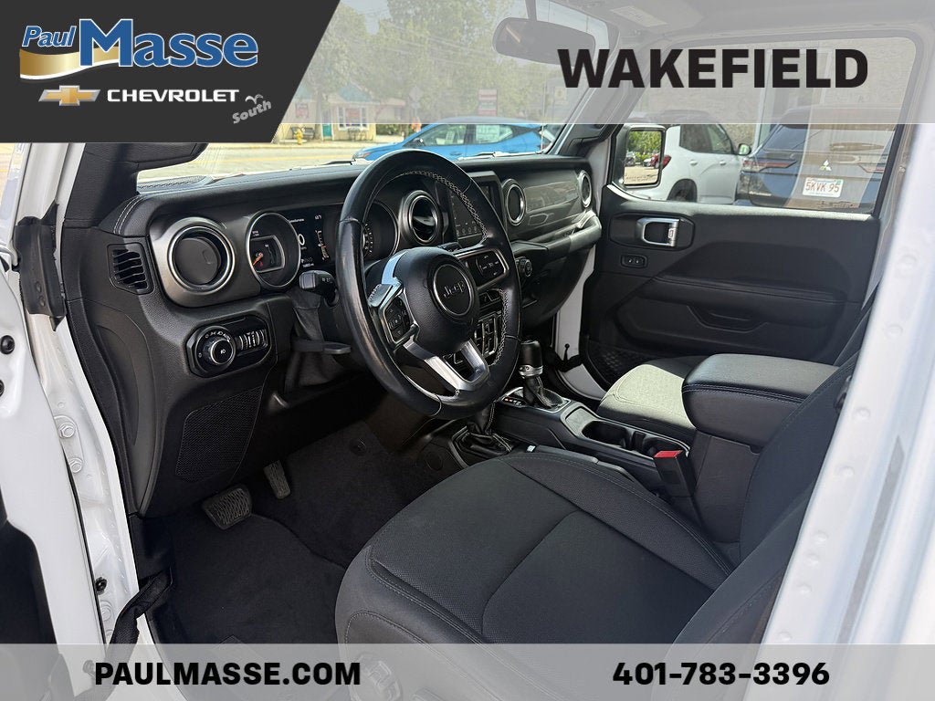 Used 2019 Jeep Wrangler Unlimited Sahara AWD/4WD image 10