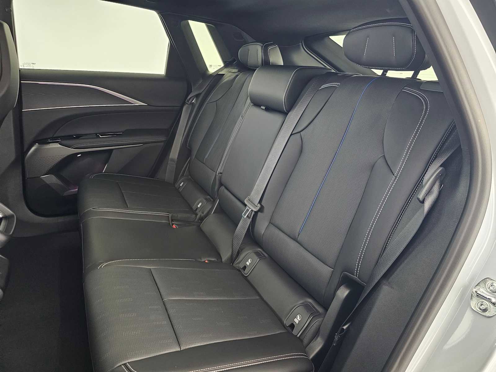 New 2026 Cadillac Lyriq Sport image 17