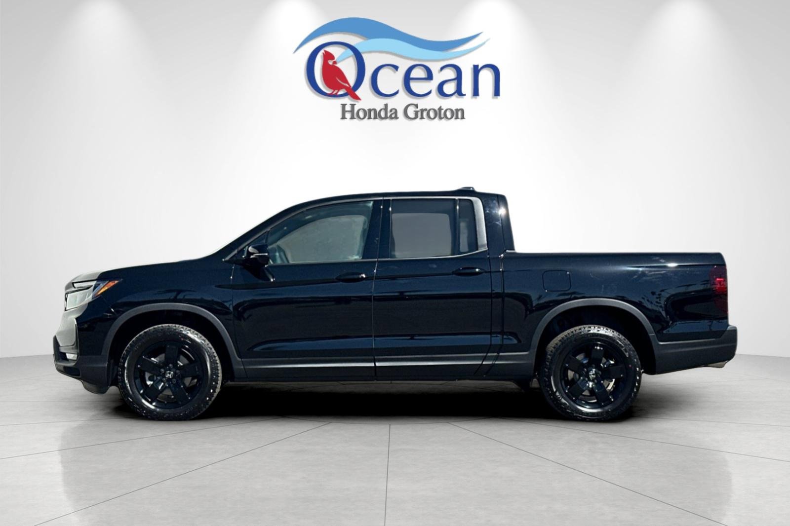 New 2026 Honda Ridgeline Black Edition image 2