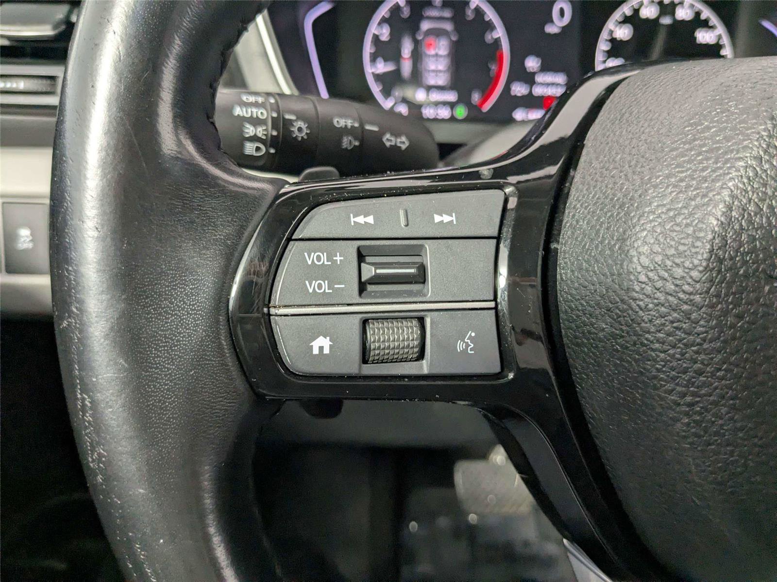 Used 2024 Honda Pilot EX-L image 16