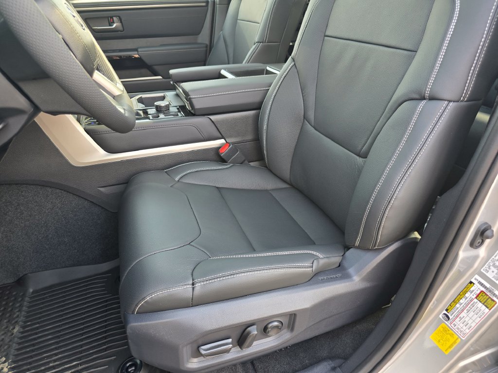 New 2026 Toyota Tundra Limited AWD/4WD image 25
