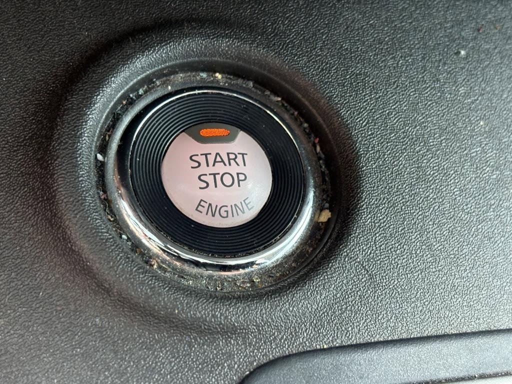 Used 2021 Nissan Frontier PRO-4X w/ Pro-4x Utility Package image 12