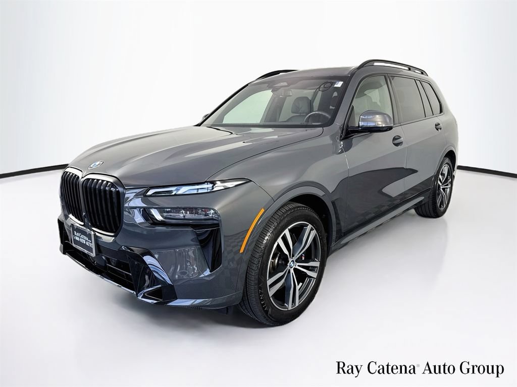 Used 2026 BMW X7 xDrive40i w/ M Sport Package AWD/4WD image 3