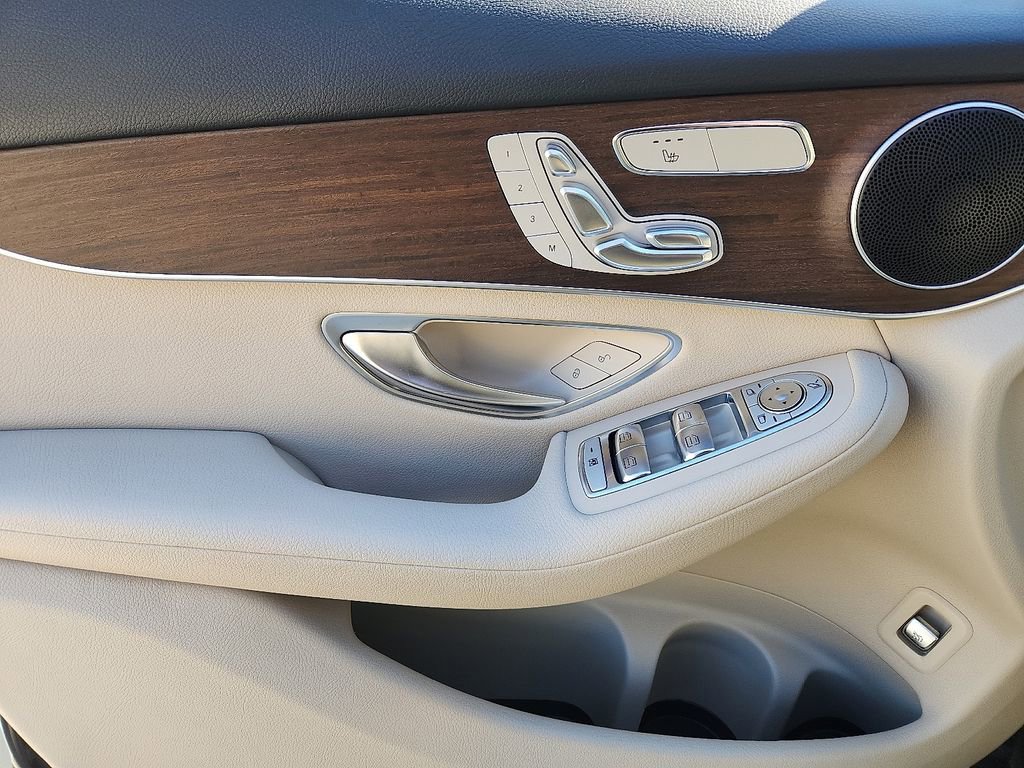 Used 2021 Mercedes-Benz GLC 300 4MATIC Coupe image 13