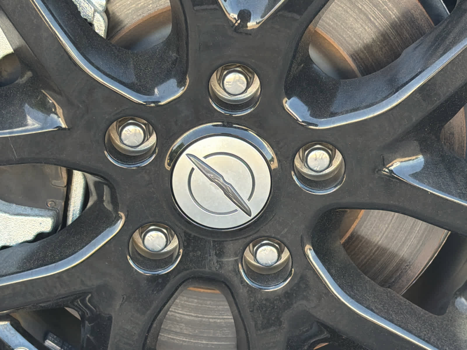 Used 2024 Chrysler Pacifica Touring-L FWD image 11