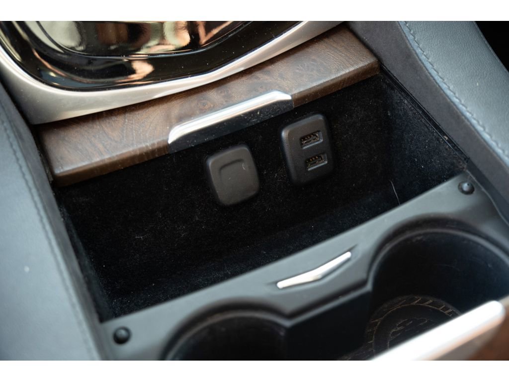 Used 2019 Cadillac Escalade Luxury image 27