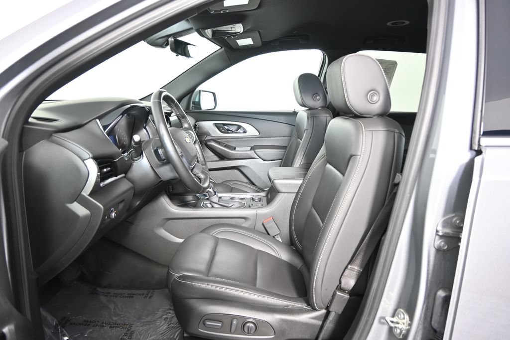 Used 2023 Chevrolet Traverse LT w/ LT Premium Package AWD/4WD image 20