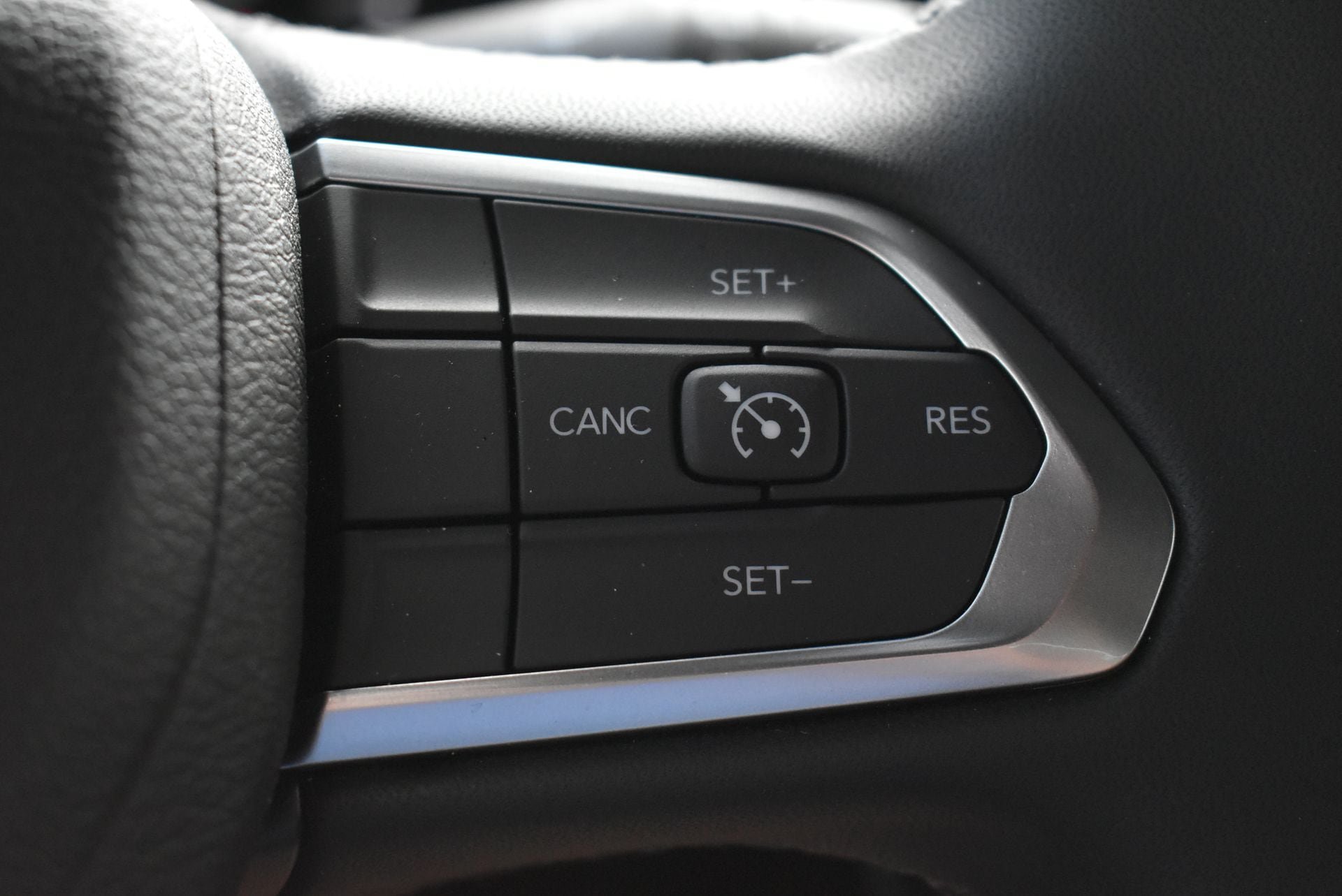 Used 2026 Jeep Compass Latitude AWD/4WD image 21