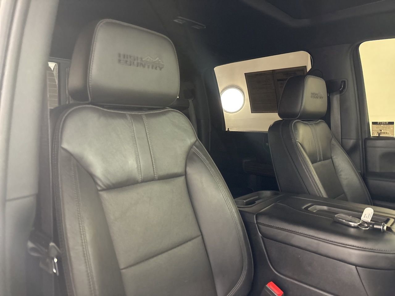 Used 2020 Chevrolet Silverado 3500 High Country w/ Technology Package image 29