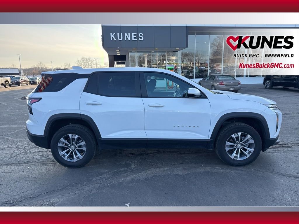 Used 2025 Chevrolet Equinox LT AWD/4WD image 4