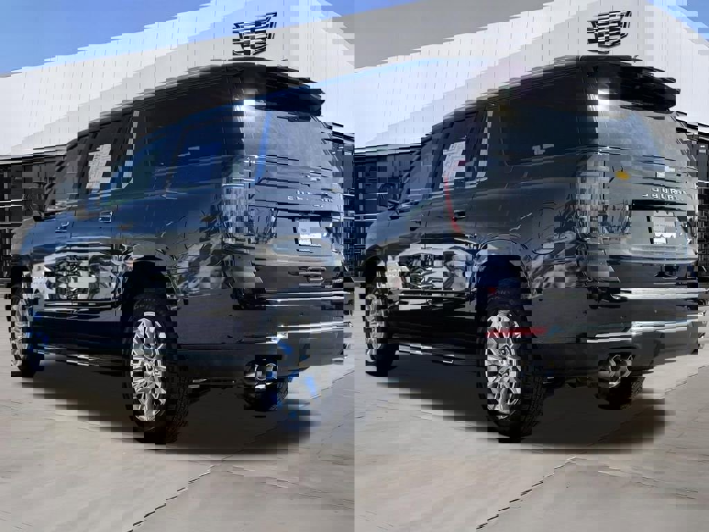 Used 2025 Chevrolet Suburban Premier image 5