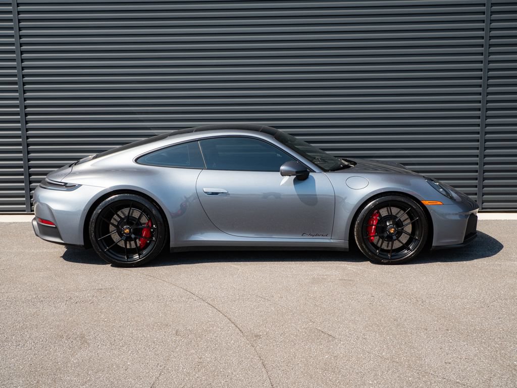 Certified 2026 Porsche 911 Carrera GTS RWD image 25