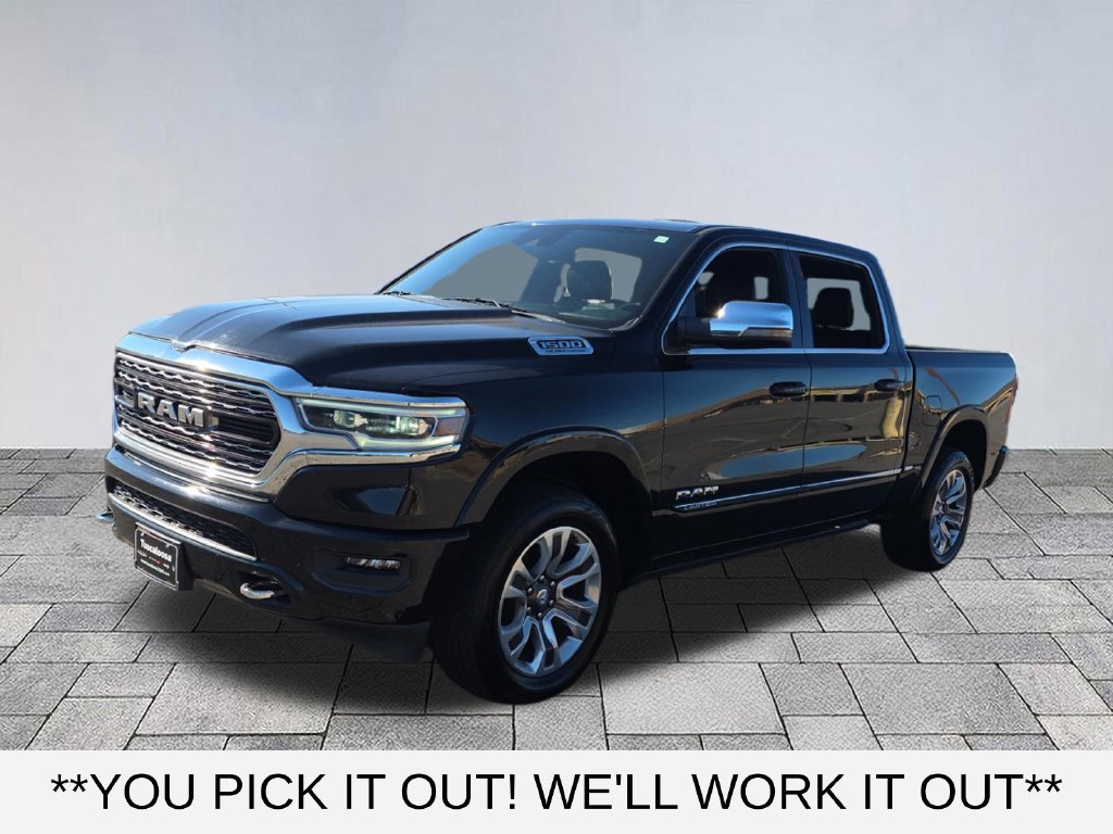 Used 2023 RAM 1500 Limited w/ Body Color Bumper Group AWD/4WD image 3