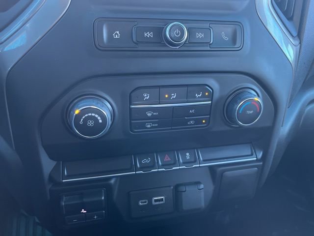 Used 2022 Chevrolet Silverado 2500 W/T w/ Gooseneck/5TH Wheel Package image 15