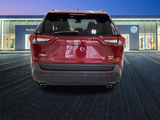 Used 2025 Toyota RAV4 XLE AWD/4WD image 28