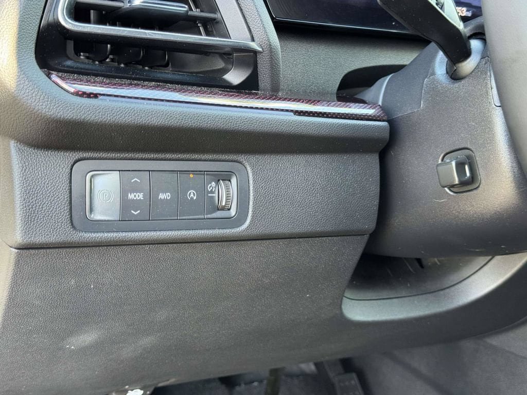 Used 2024 Chevrolet Traverse RS w/ LPO, Floor Liner Package AWD/4WD image 10