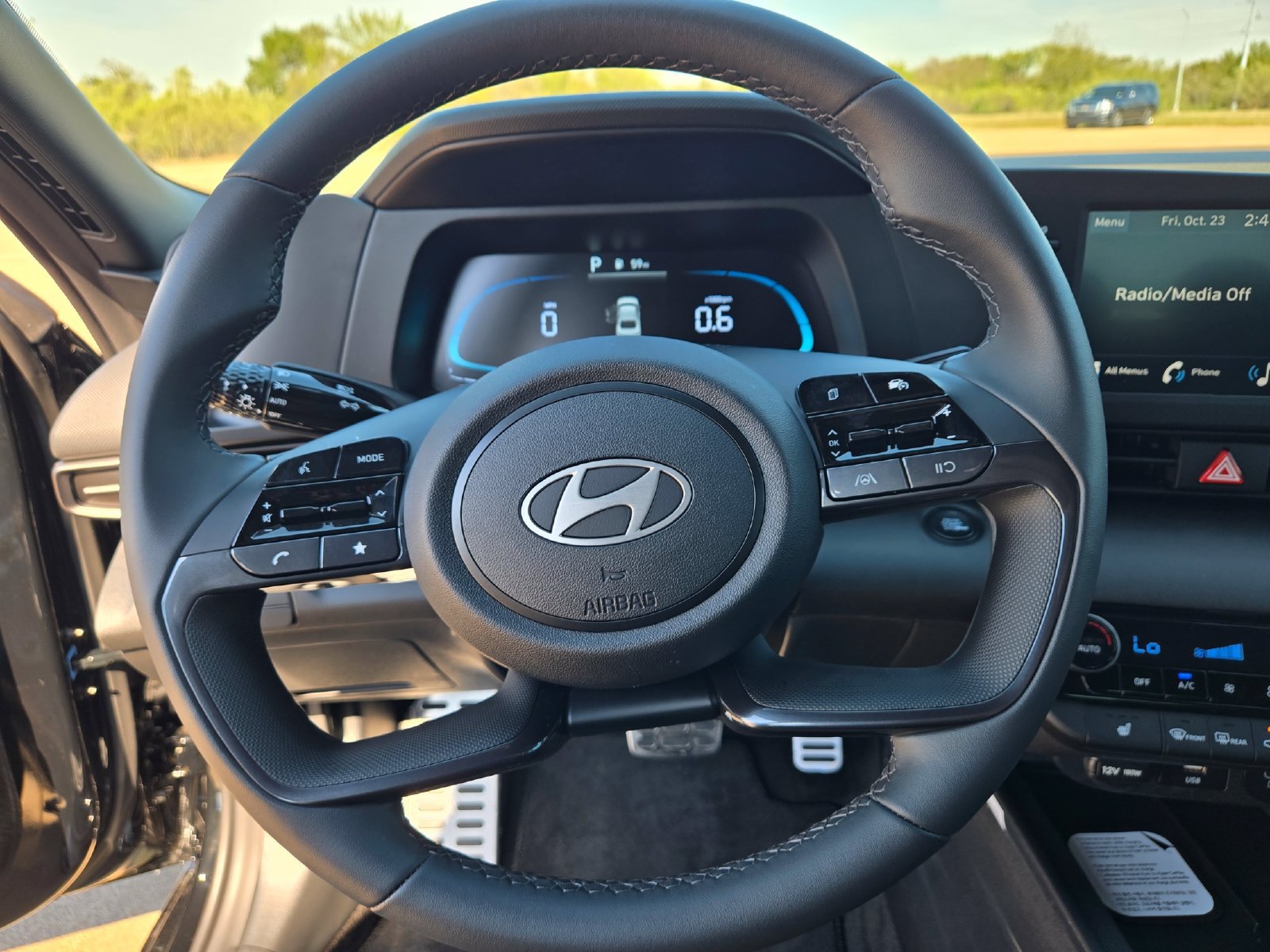 New 2026 Hyundai Elantra SEL Sport FWD image 11
