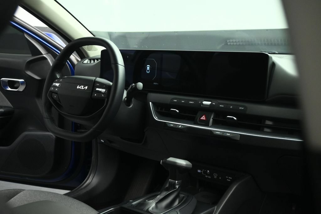 Certified 2025 Kia K4 EX FWD image 61