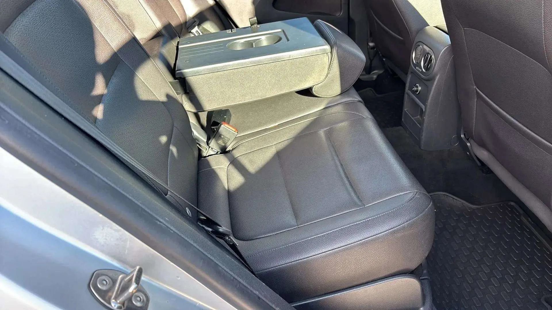 Used 2016 Volkswagen Tiguan S image 21