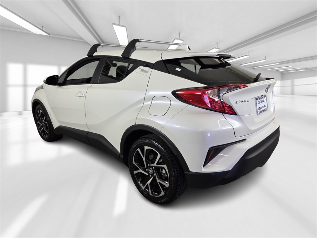Used 2020 Toyota C-HR XLE image 4