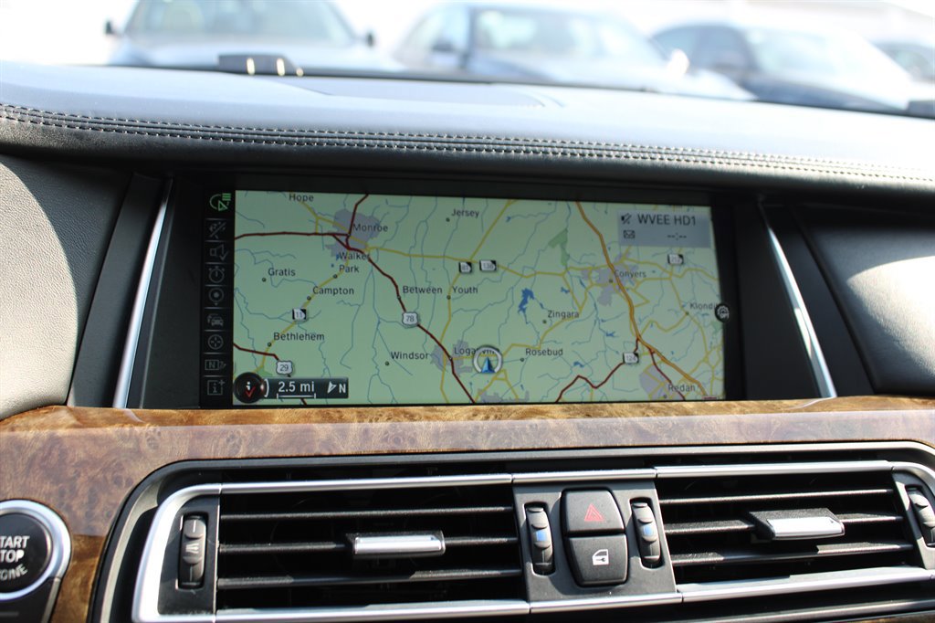 Used 2014 BMW 750Li RWD image 22