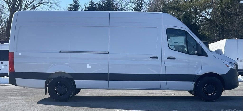 New 2025 Mercedes-Benz Sprinter 2500 image 3