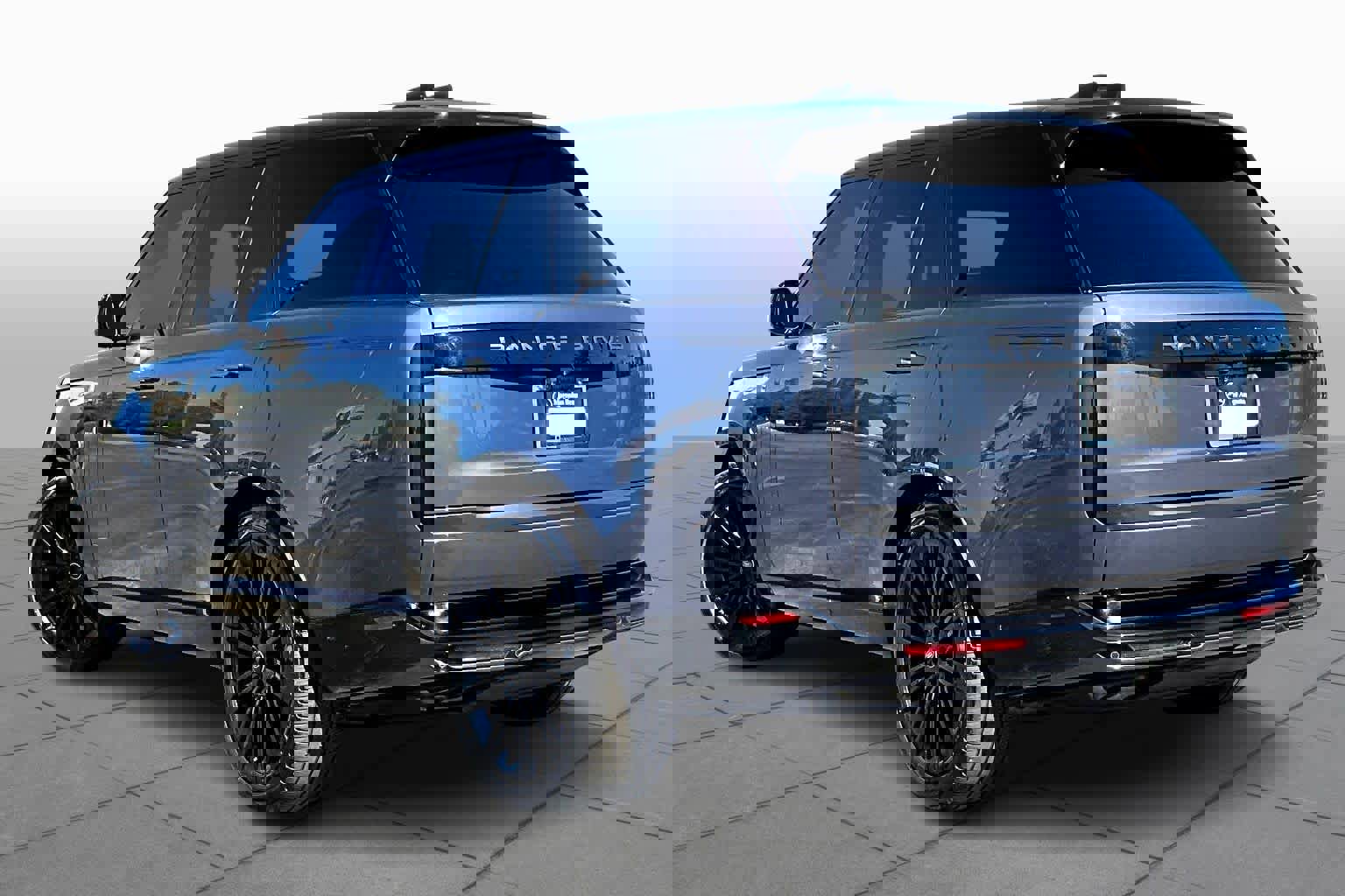 Used 2024 Land Rover Range Rover SE image 11