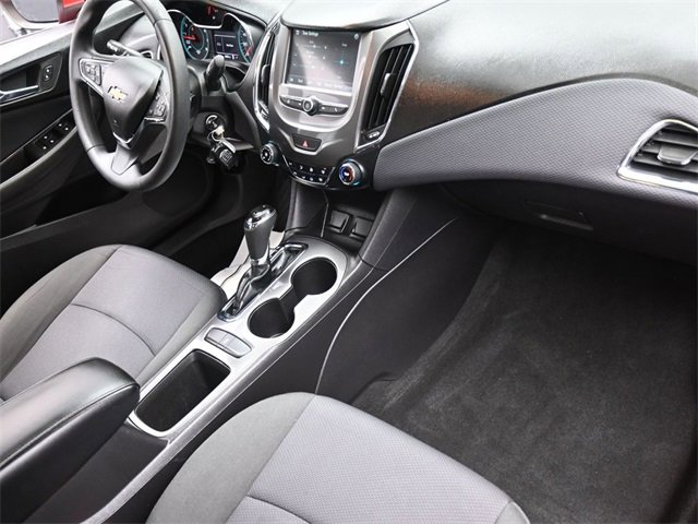 Used 2018 Chevrolet Cruze LT image 22