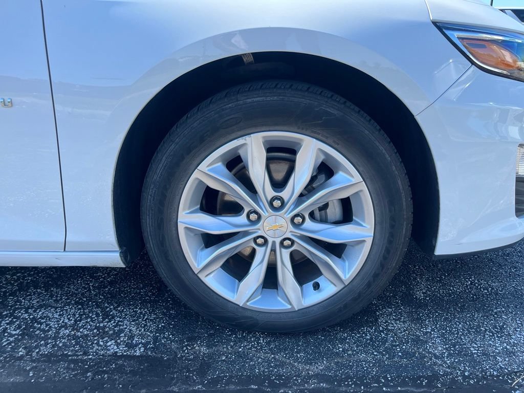 Certified 2025 Chevrolet Malibu LT FWD image 30