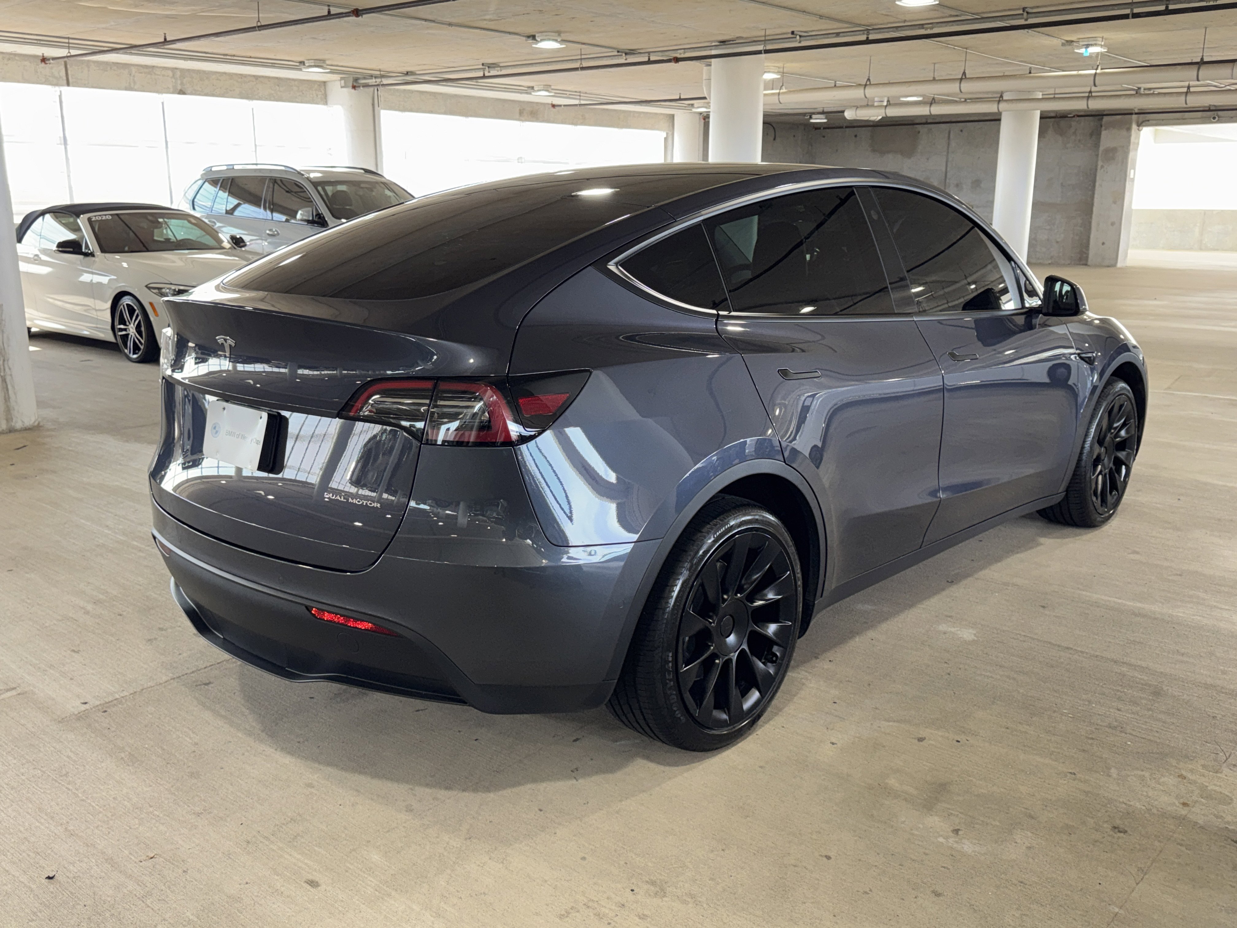 Used 2022 Tesla Model Y Long Range image 8