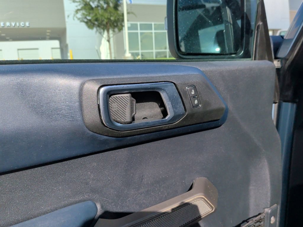 Used 2022 Ford Bronco Outer Banks AWD/4WD image 11