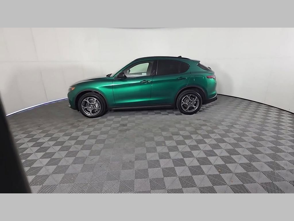 New 2025 Alfa Romeo Stelvio Sprint w/ Convenience Package image 34