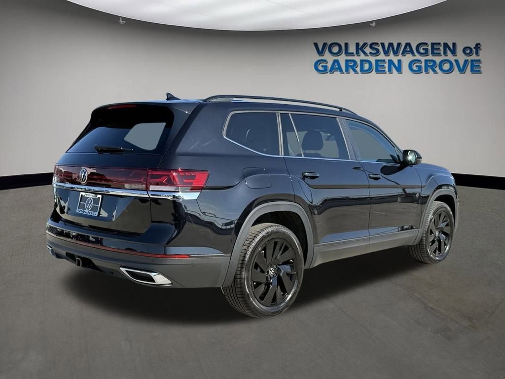 New 2026 Volkswagen Atlas SE image 7