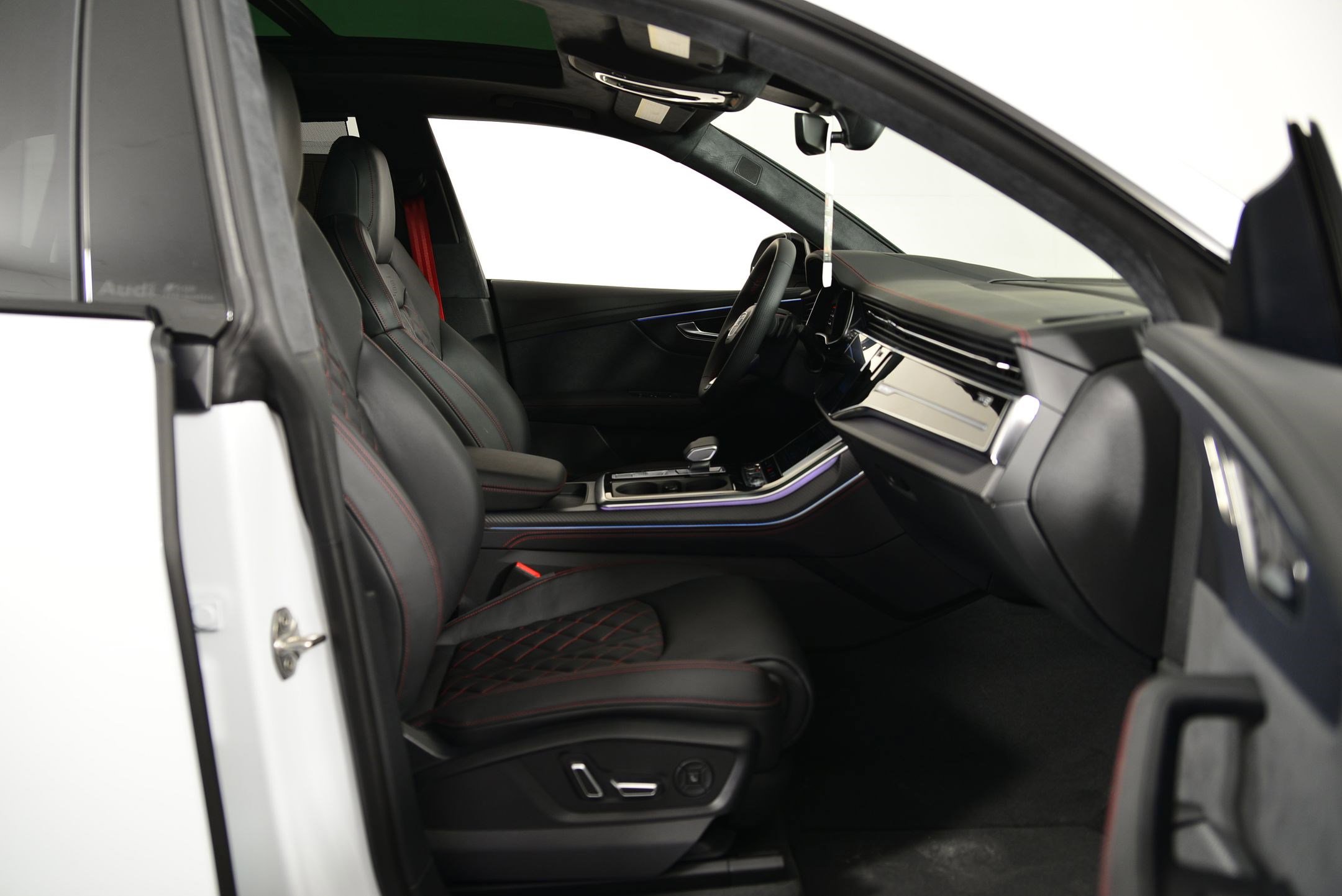 New 2026 Audi SQ8 Prestige image 19