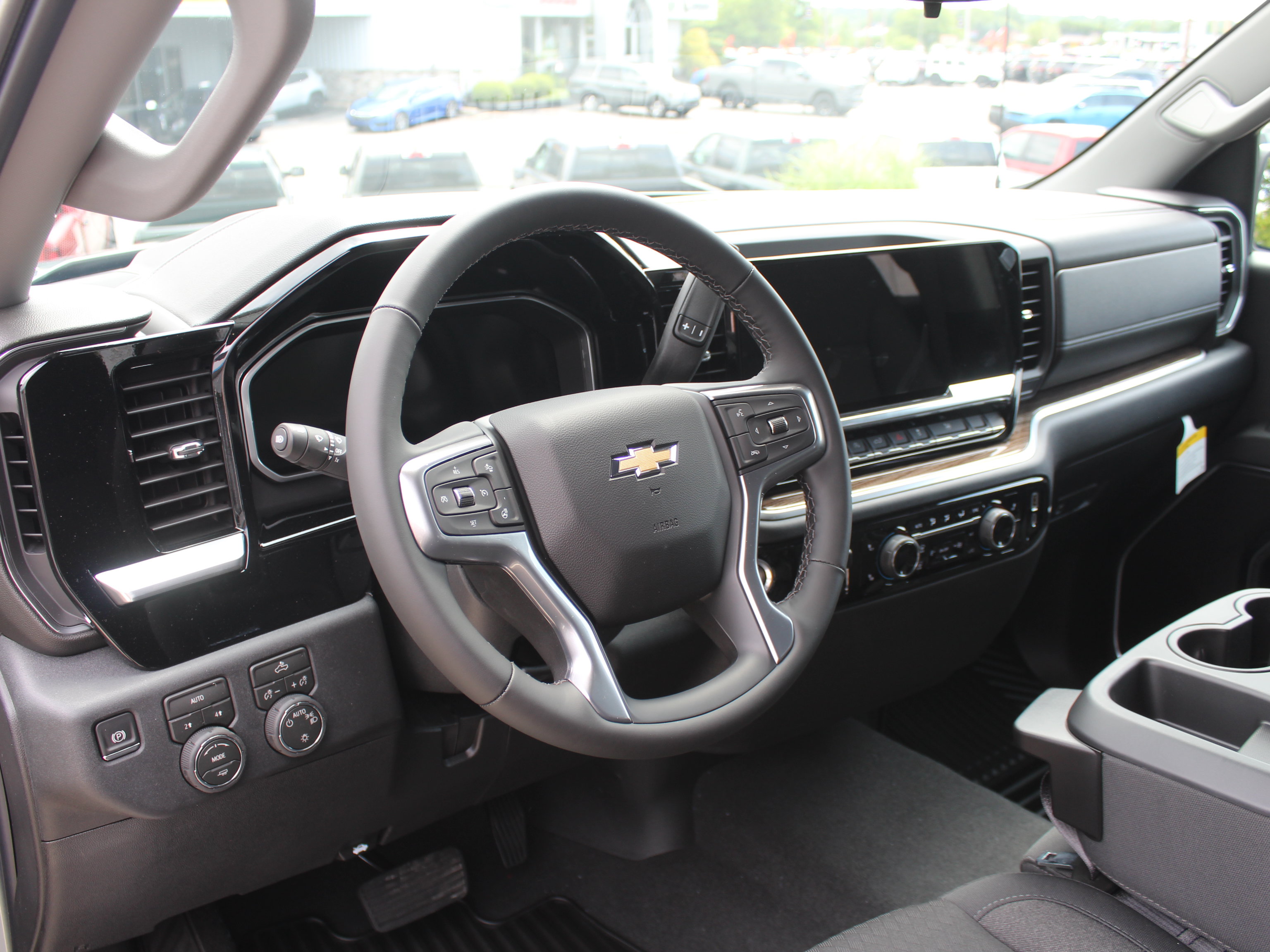 New 2026 Chevrolet Silverado 1500 LT AWD/4WD image 10