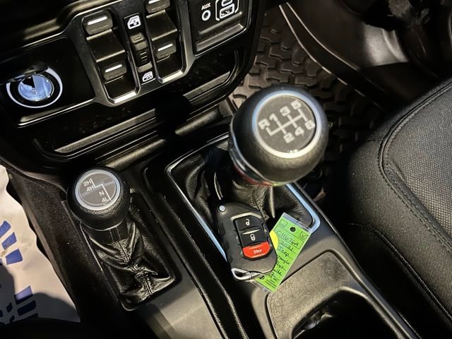 Used 2021 Jeep Wrangler Unlimited Sport image 38
