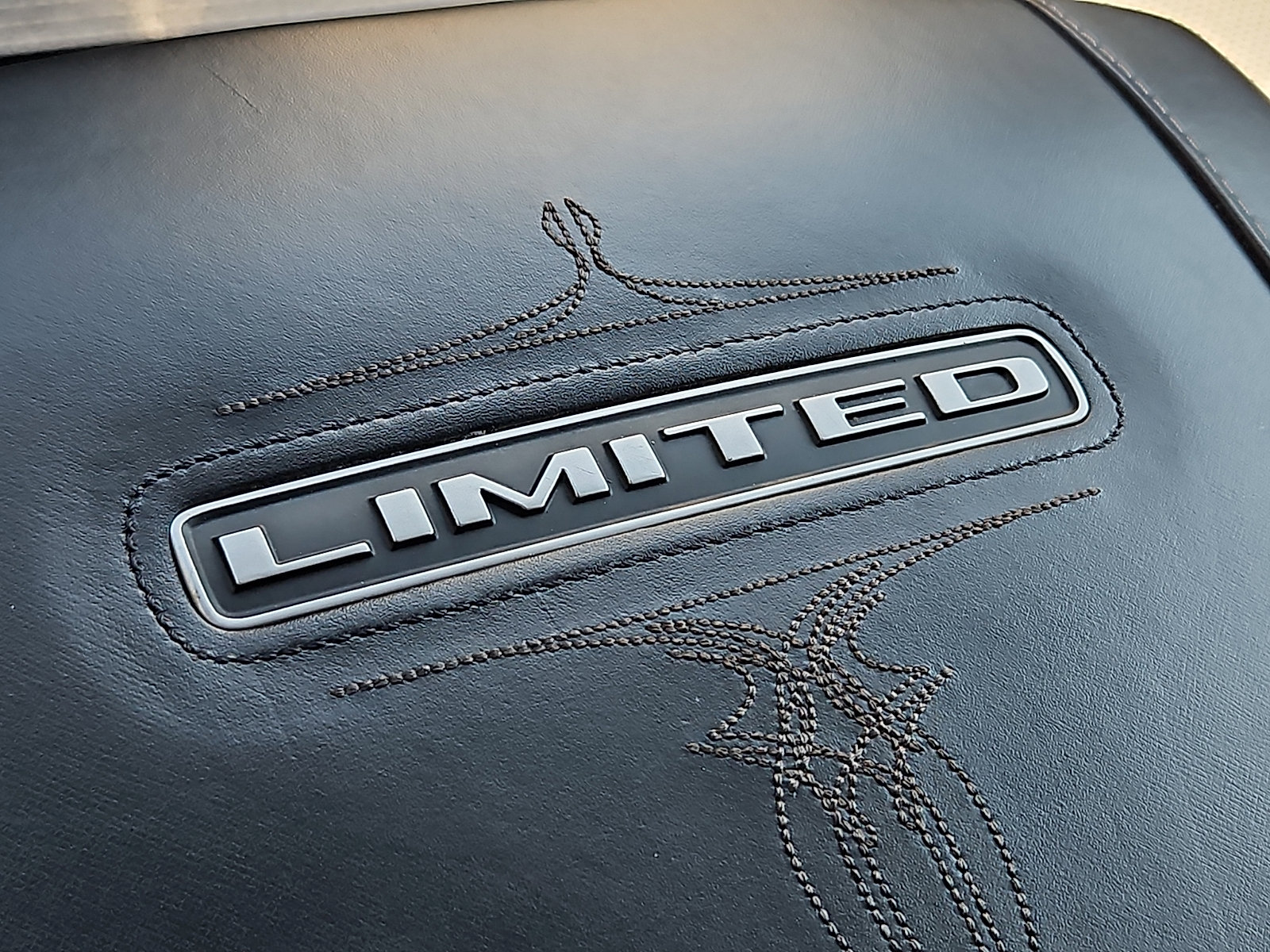 Used 2020 RAM 1500 Limited AWD/4WD image 28