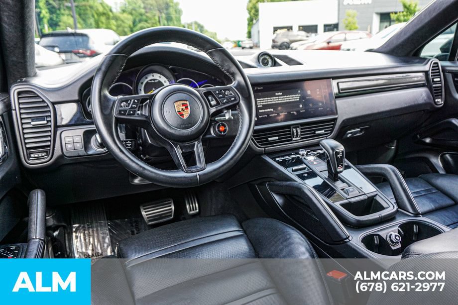 Used 2023 Porsche Cayenne Turbo GT AWD/4WD image 23