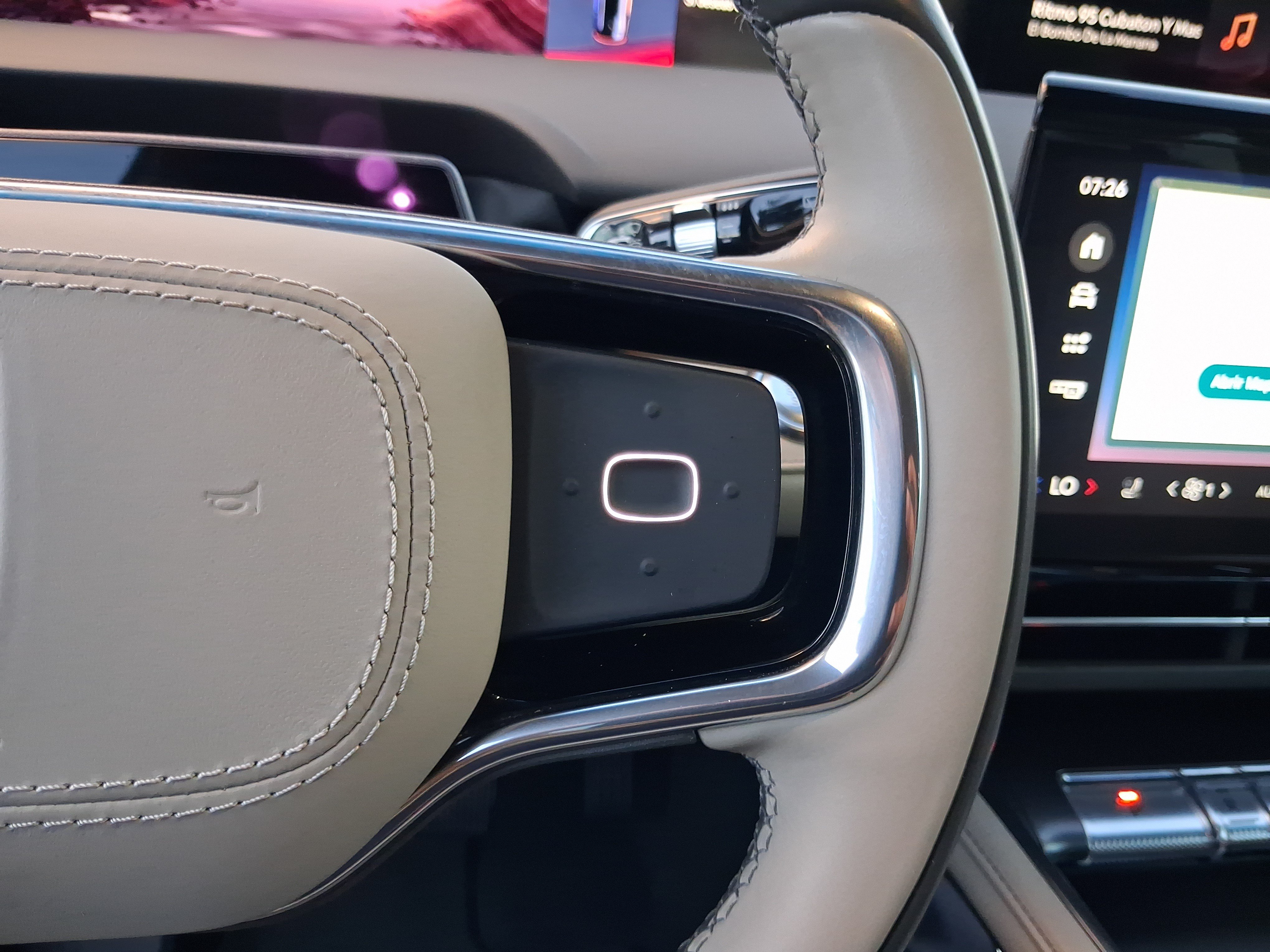 Certified 2024 Lincoln Nautilus Premier AWD/4WD image 17