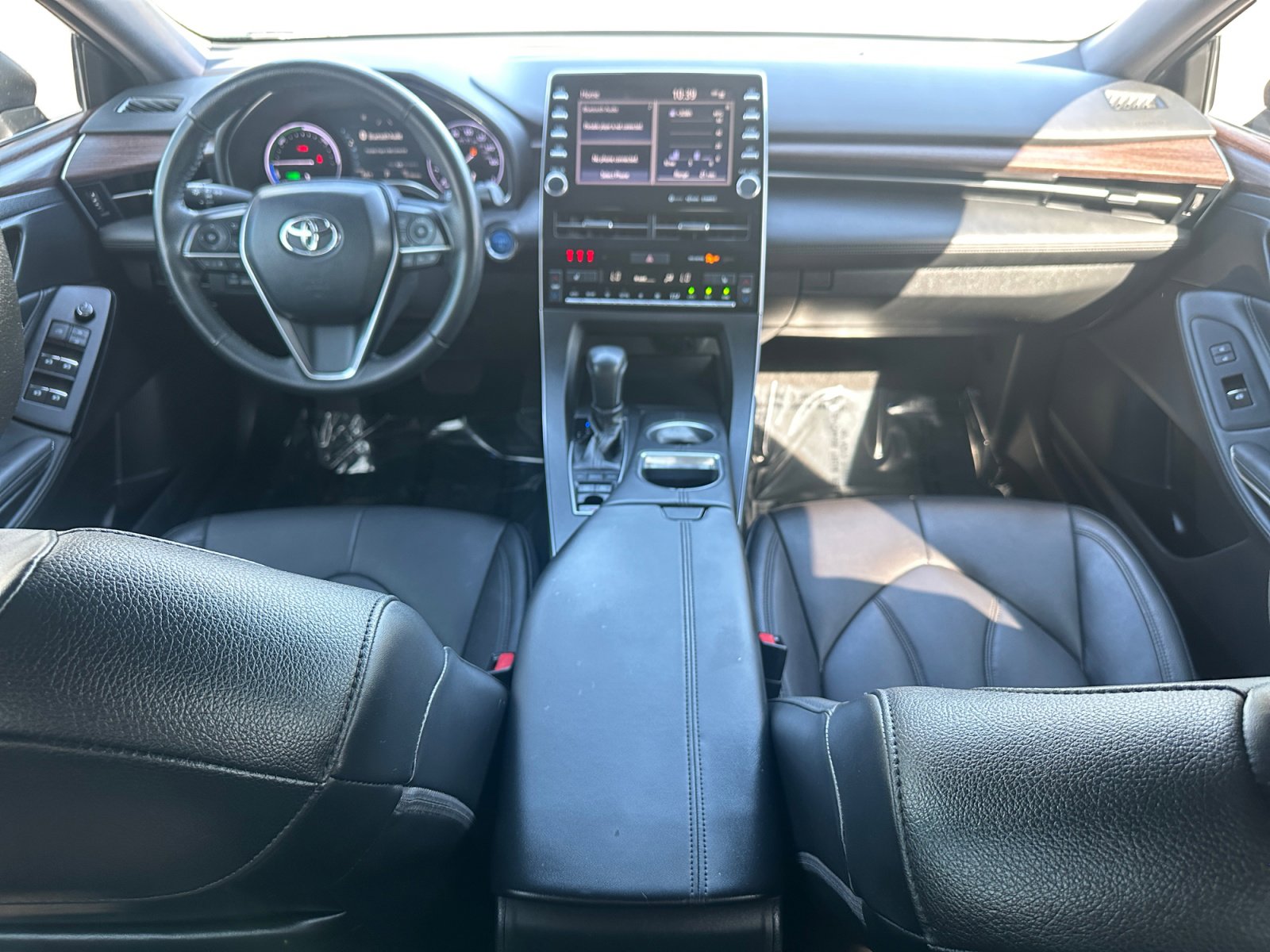 Used 2020 Toyota Avalon XLE w/ All Weather Liner Package FWD image 11