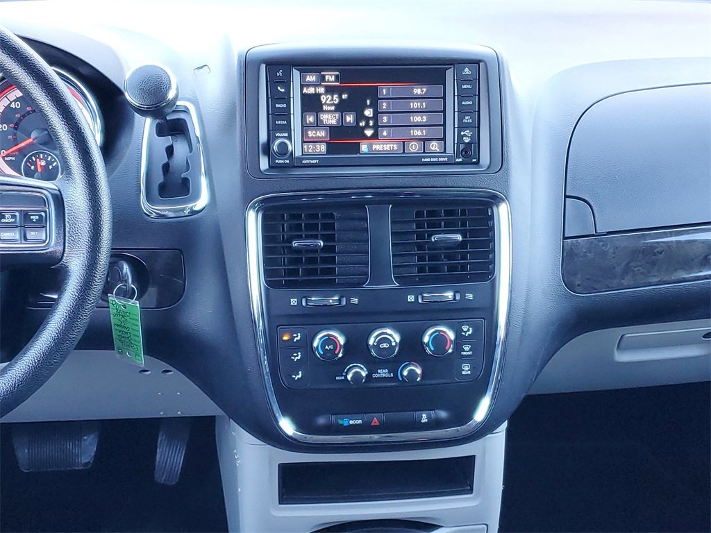 Used 2020 Dodge Grand Caravan SE image 22