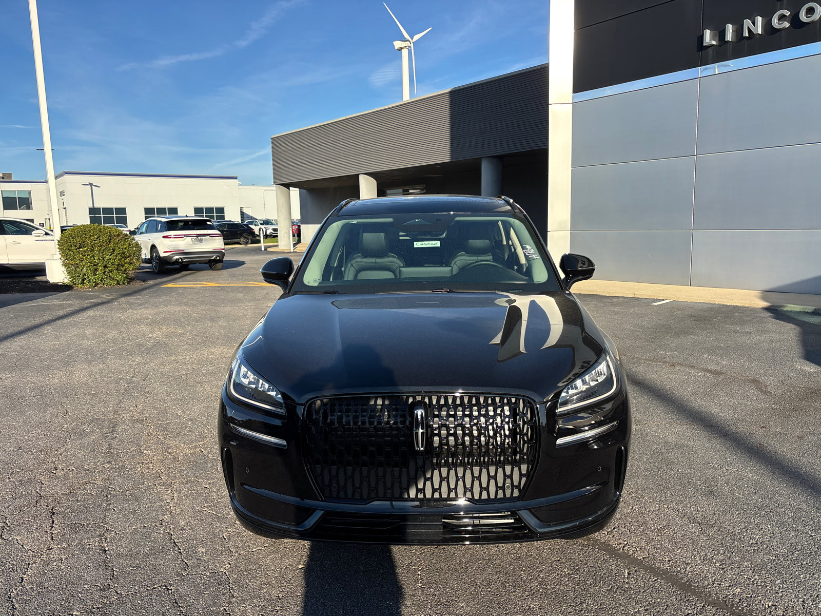 New 2026 Lincoln Corsair Premiere image 2