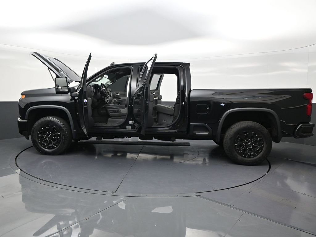 Used 2022 Chevrolet Silverado 2500 LTZ w/ LTZ Plus Package image 31