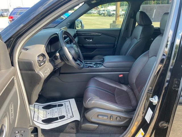 Used 2025 Honda Pilot Black Edition image 11