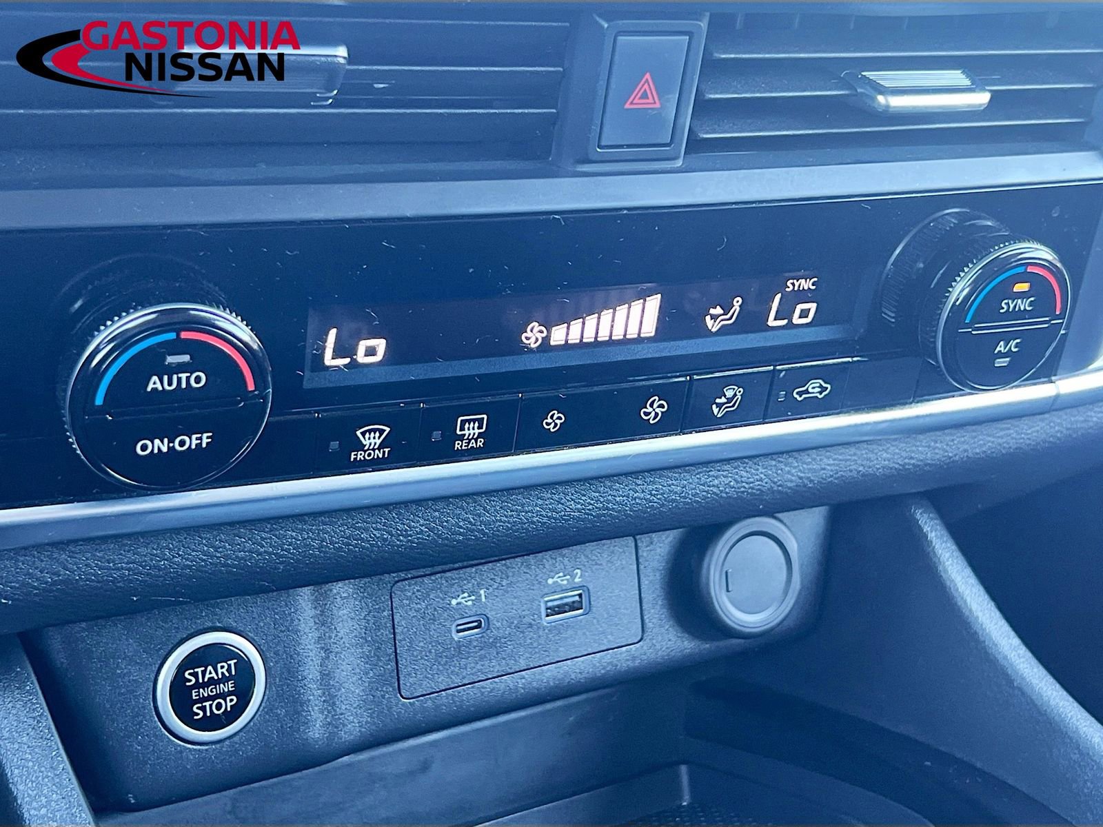 Used 2023 Nissan Rogue SV image 19