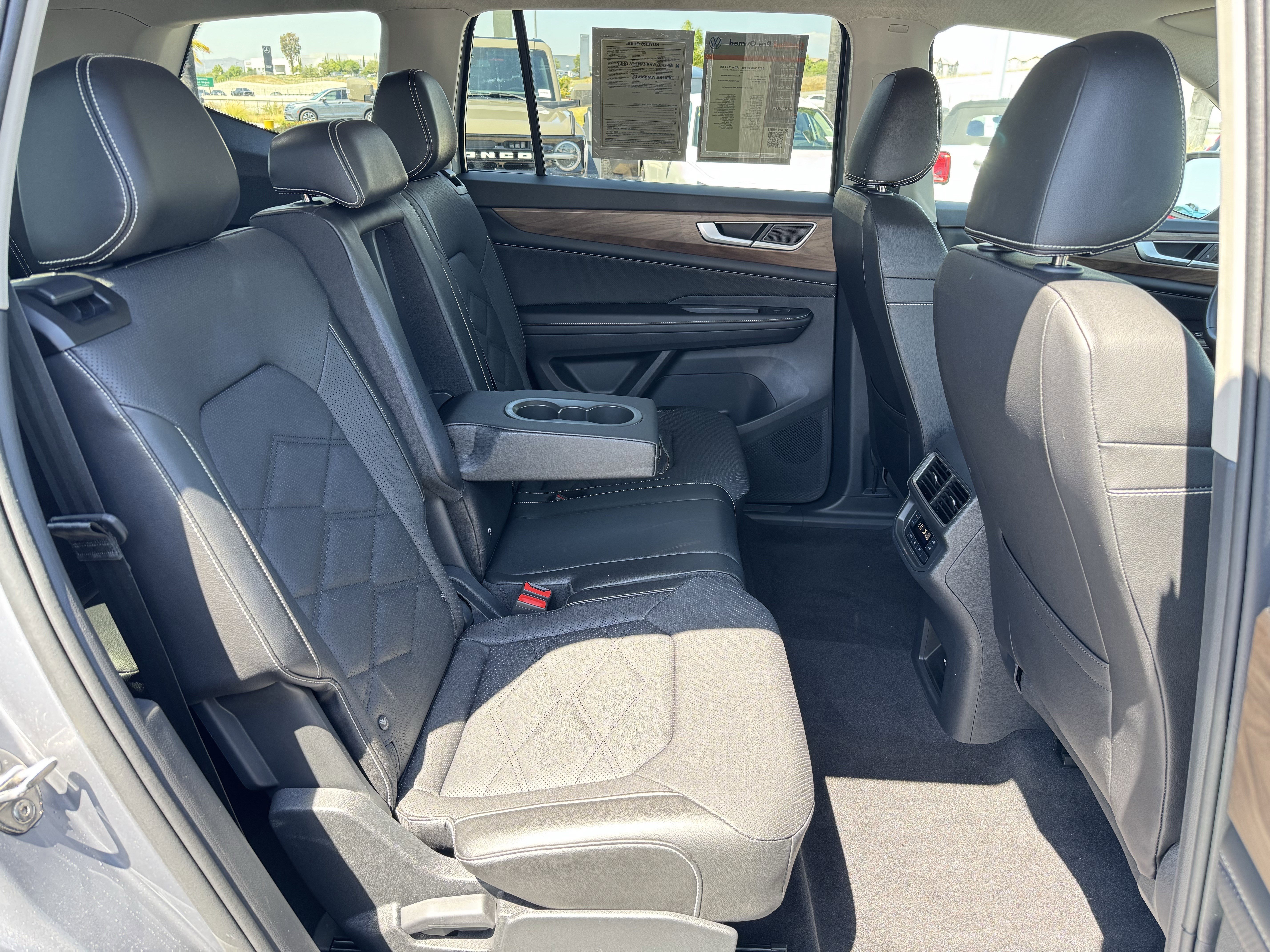 Certified 2024 Volkswagen Atlas SE FWD image 32