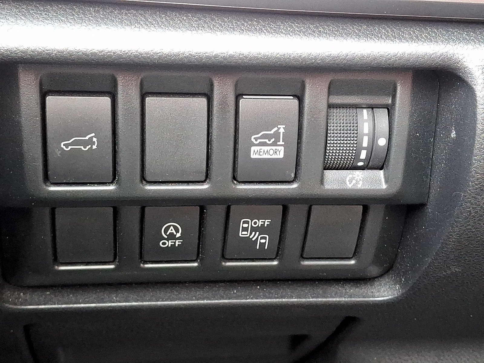 Used 2020 Subaru Forester Premium AWD/4WD image 27